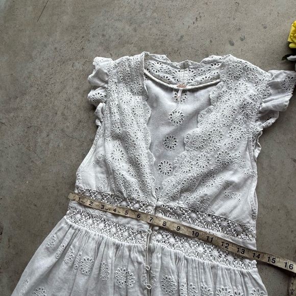 Free People Peach Pie Midi Dress Small White floral lined Ruffle Sleeve Crochet - Picture 5 of 12